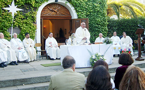 Silbernes Priesterweihejubil äum von P. Mario Romero, Chile