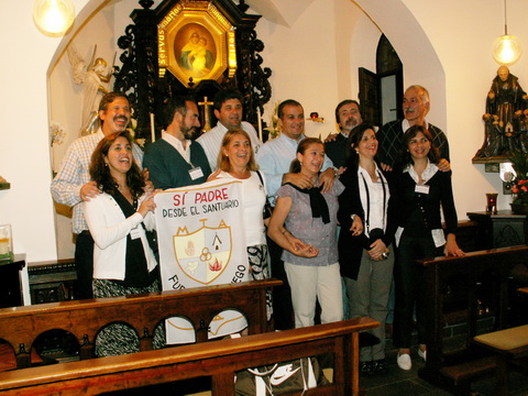 El curso 19 de la Federación de Familias en Argentina, de Tucumán, en el Santuario Original