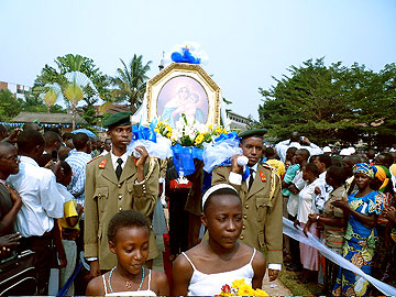 la processione al Santuario