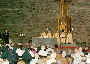 September 15, 2009: Holy Mass in the Adoration Church - Photos: Fischer