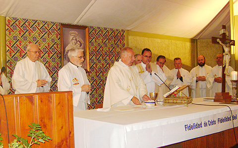 Santa Misa con Mons. Peter Wolf