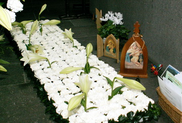 Father Kentenich's tomb, September 15, 2009