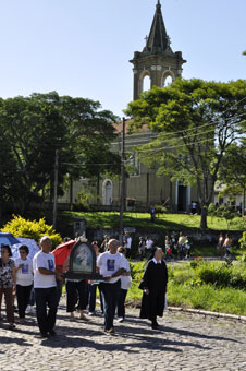 Aufbruch von der Kirche in Ribeirão aus
