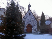 Santuario de Marienau con árbol de Navidad - Foto: Zillekens