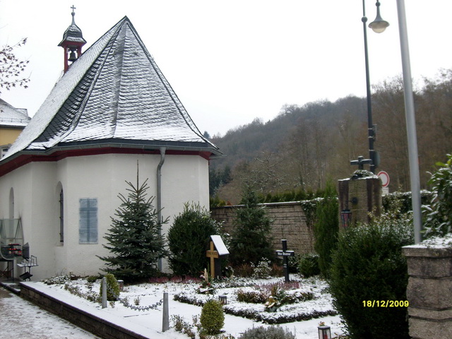 Il Santuario originale con la neve