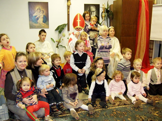 i bimbi nella festa di S. Nicola 