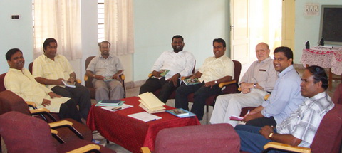 Incontro di sacerdoti diocesani nell' India