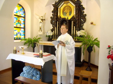 Santa Messa nel Santuario, con il Padre Argemiro