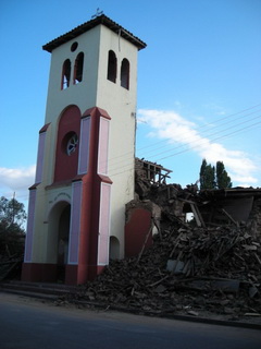 Iglesia parroquial en Chépica