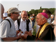 Pfr. Adolf Schoels in Belmonte: Überreichung des Zingulums durch Bischof Reali