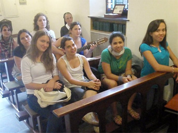 Juventud Femenina de Latinoamérica en el Santuario