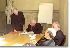 Bischof Dr. Reinhard Marx leistet die Unterschrift