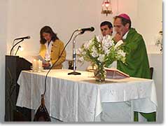 Messe mit Bischof Caseretto in der Kapelle in San Isidro