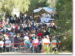 21. August, Fest beim Heiligtum in Mendoza, in Verbundenheit mit dem Weltjugendtag