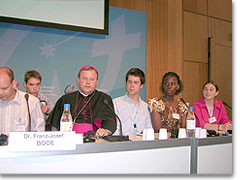 Pressekonferenz: ein starkes Zeugnis der Verbundenheit der Jugendlichen mit dem Papst