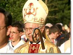 Erzbischof Zollitsch: „Dort unter dem Kreuz, an dem Platz, wo Maria steht, ist die Quelle für das Charisma der Einheit“