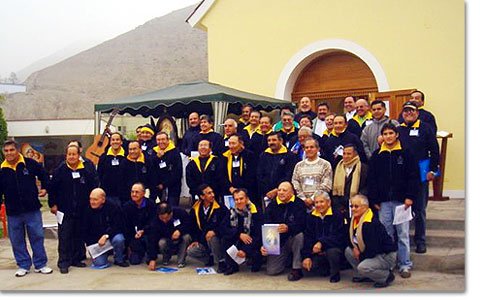 Treffen der Madrugadores der Andenländer: Nach der Heiligen Messe in der Morgenfrühe des 30. Juni beim Heiligtum von La Molina, Lima