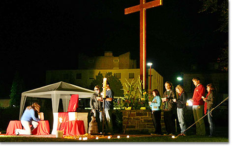 Nacht des Heiligtums: Gebetsvigil beim Kreuz am Urheiligtum