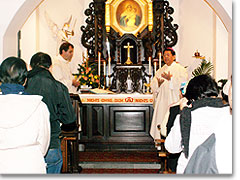 Heilige Messe im Urheiligtum