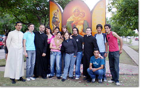 Zehn Jahre “Apostel und Missionare Marias”, der Jugend der Kampagne, in San Luis
