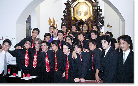 12. Dezember 2007: 20 Jugendliche aus der SMJ von Ciudad del Este entscheiden sich, neue Menschen sein zu woollen
