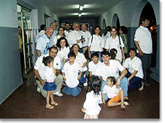 Die Gruppe “Familie im Bündnis” in der Basilika von Caacupé
