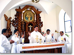 Heilige Messe im Heiligtum in Lima
