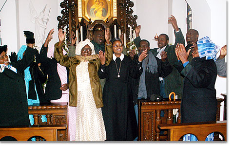 Afrikanische Freude erfüllt das Heiligtum