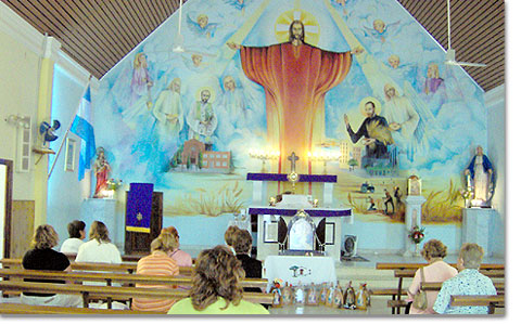 Tausend Ave Maria in der Kajetan-Kapelle in Bahía Blanca
