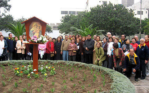 Einweihung des Bildstocks in San Borja, Lima, Perú