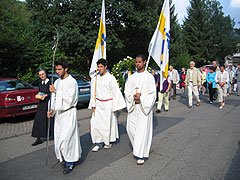 15. August: Prozession zum Urheiligtum