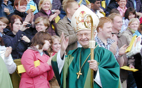 Erzbischof Dr. Robert Zollitsch, Vorsitzender der Deutschen Bischofskonferenz, wurde am 9. August 70