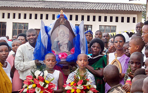 Die internationale Auxiliar kommt in Rumonge, Burundi, an