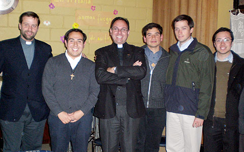 Am 7. September schlossen drei Priesteramtskandidaten im Heiligtum von Valparaiso ihr Liebesbündnis