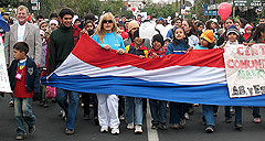 Paraguay: Solidaritätsmarsch von Dequeni