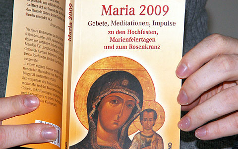 “Maria 2009” – ein Buch über die Marienfeste, mit einem langen Text zum Lichter-Rosenkranz