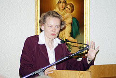 Frau Professor Dr. Beate Kowalski, Dozentin an der Universität Dortmund