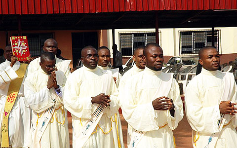 Priesterweihe in Nigeria