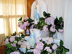 Die Pilgernde Gottesmutter beim Marienbild der Pfarrei