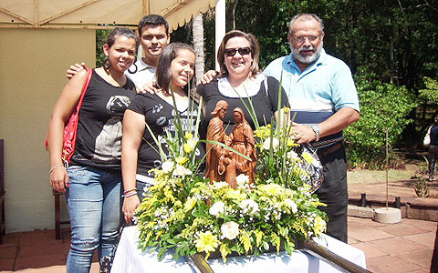 Familie Ortiz am Fest der Heiligen Familie in Tuparenda