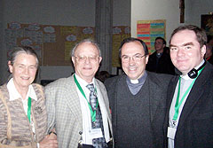 P. Javier Arteaga in der Konferenz 2014 (zweiter von rechts)