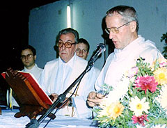 Heilige Messe 1997 – mit P. Nicolás und P. Guillermo