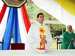Mit der Primizmesse von Pater Federico Piedrabuena wurde die Feier begangen