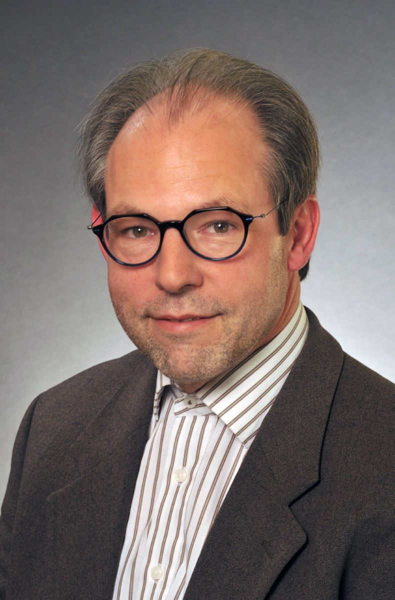 Dr. Martin Flesch