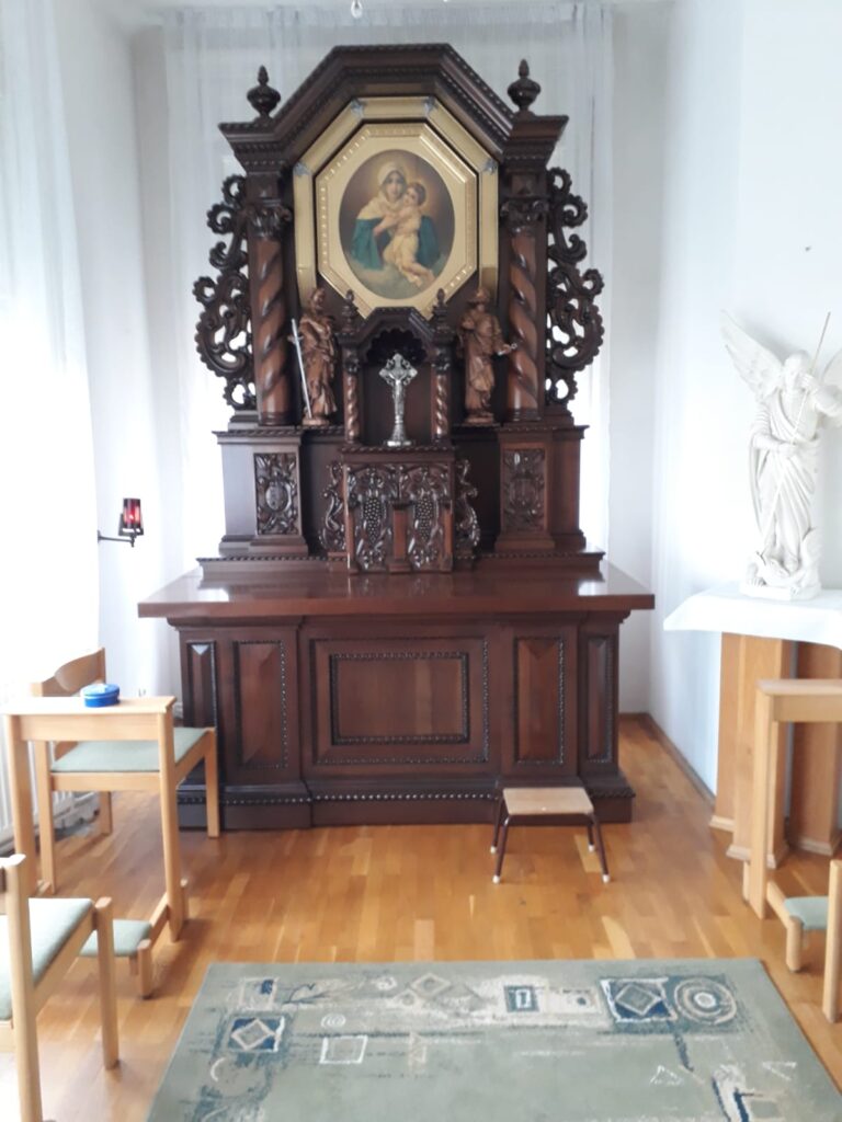 Altar para un futuro santuario en Rumanía