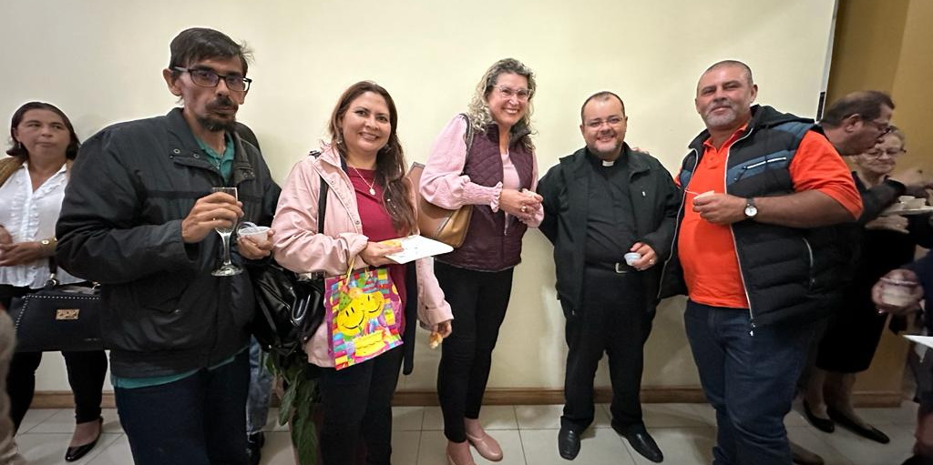 El viernes 27 de enero Schoenstatt Cartago tuvo su primer encuentro en la curia de la diócesis, junto con Mons. Mario Quirós,
