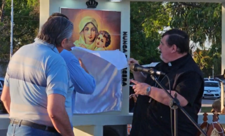 Descubrimiento de la imagen de la ermita de la Esperanza en Villa Ocampo