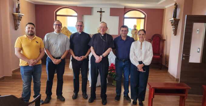 En Honduras, con el Cardenal Maradiaga